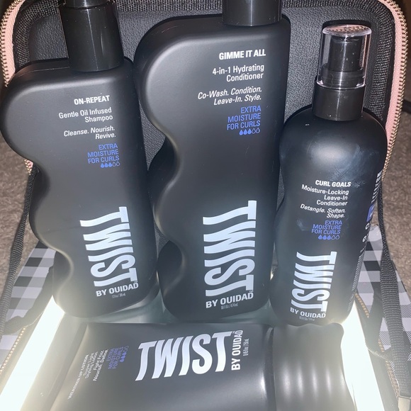 Twist By Ouidad Lot Of 4 Items: Shampoo, Conditioner, Leave-In, & Styling Lotion - Picture 4 of 4